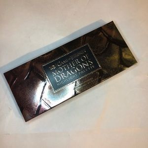 ✨Urban Decay✨ Mother of Dragons Highlight Palette